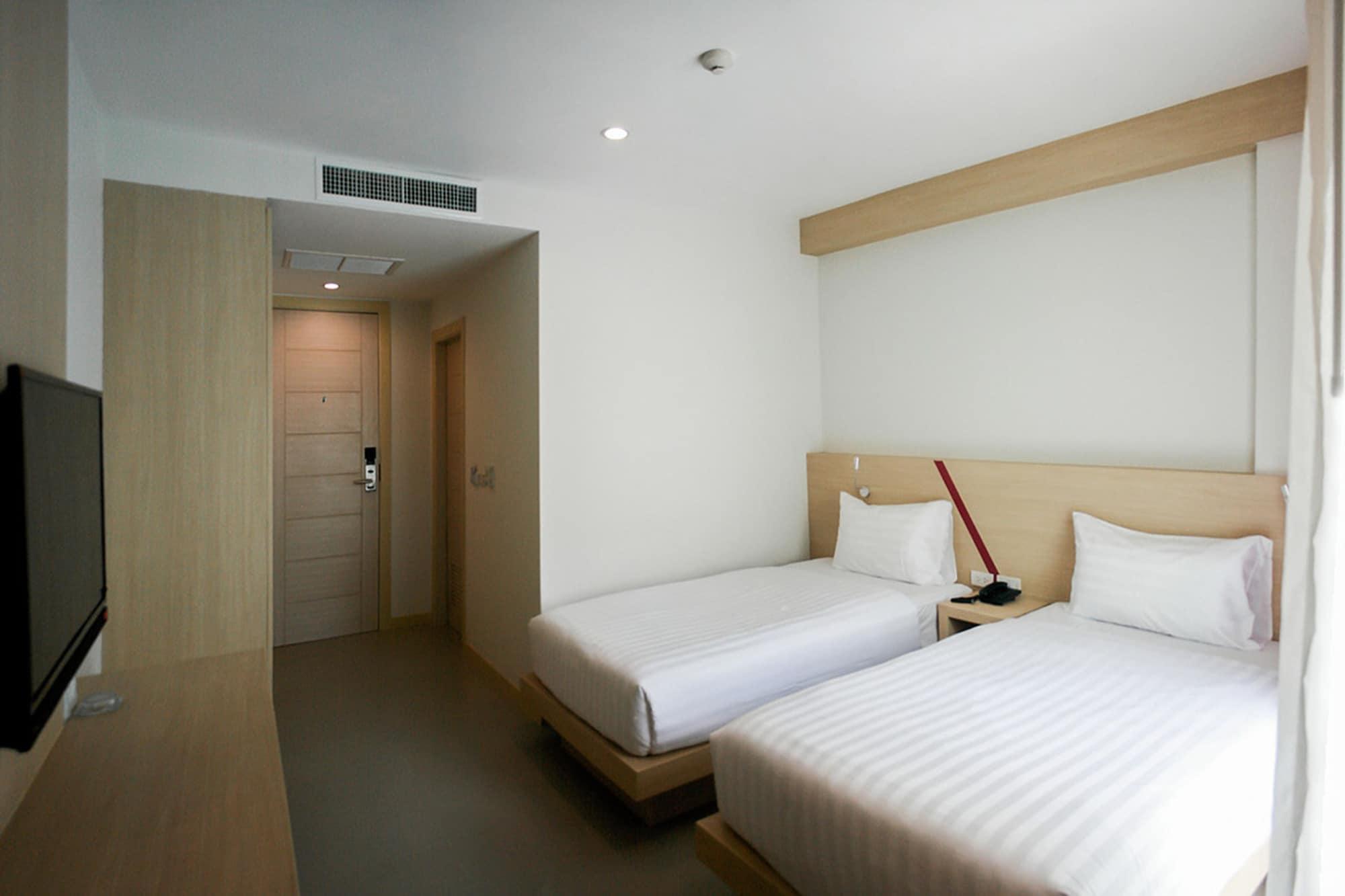 Sun Sea Sand Patong Ngoại thất bức ảnh